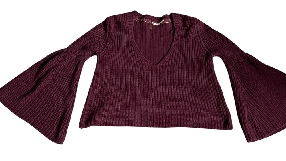 FP Free People Damsel knit Dramatic Bell Sleeve Sweater Burgundy Red Size XS